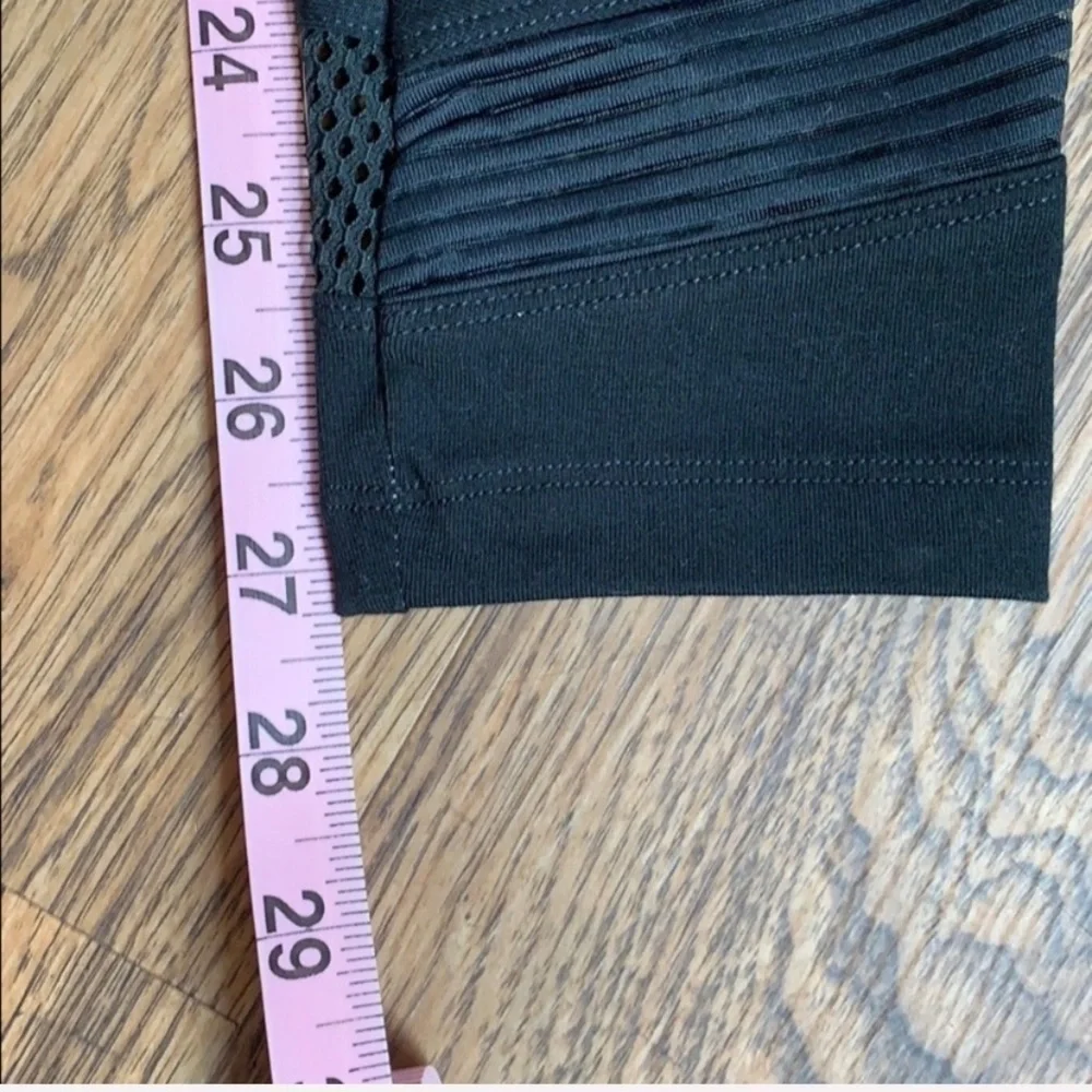 VS PINK Yoga Leggings - Picture 6 of 6